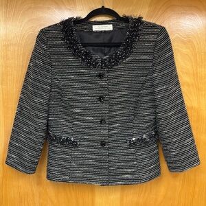 Tahari short blazer